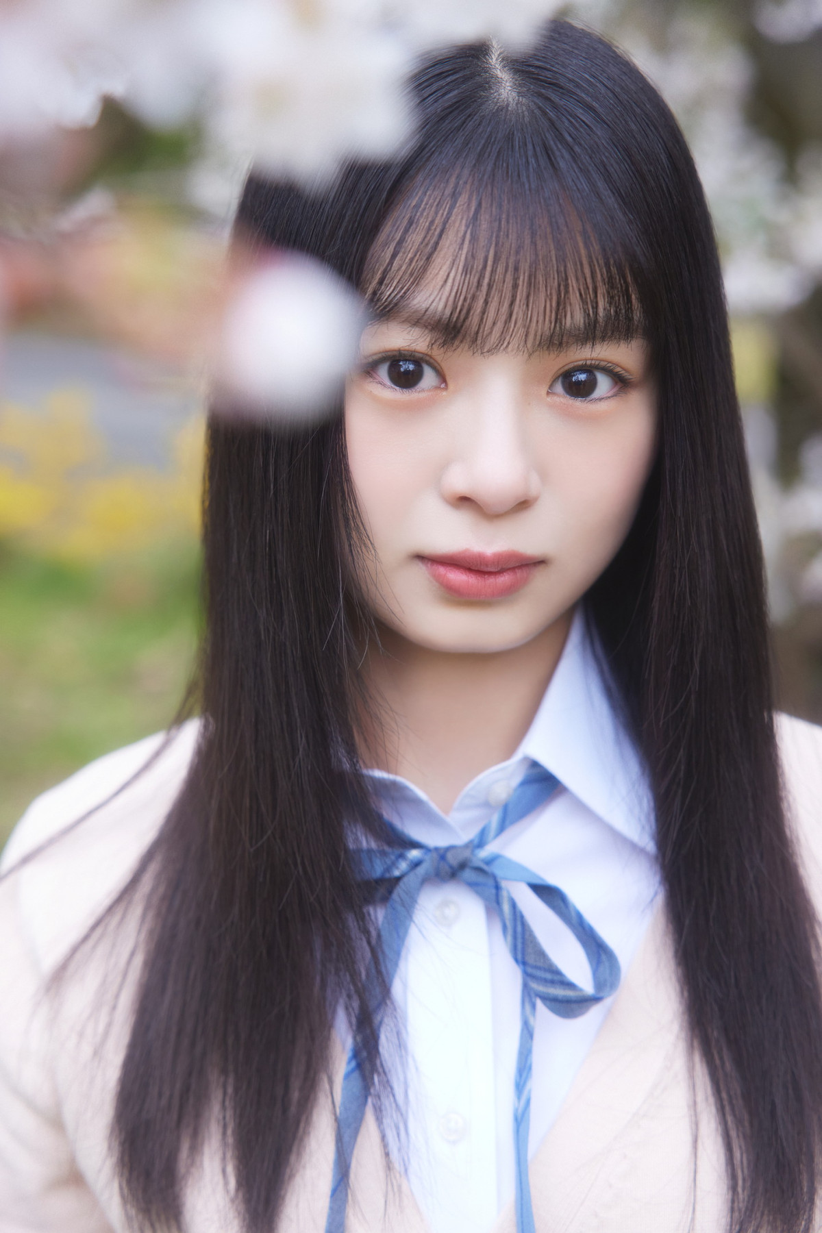 櫻坂46 四期生・松本和子、稲熊ひなの撮り下ろし写真&手書きプロフィール公開