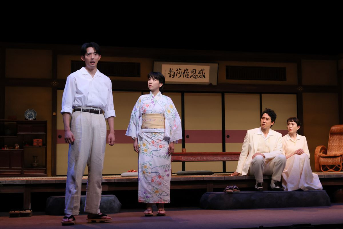 大泉洋、宮沢りえら奮闘！　三谷幸喜初のシェイクスピア翻案『昭和から騒ぎ』上演スタート