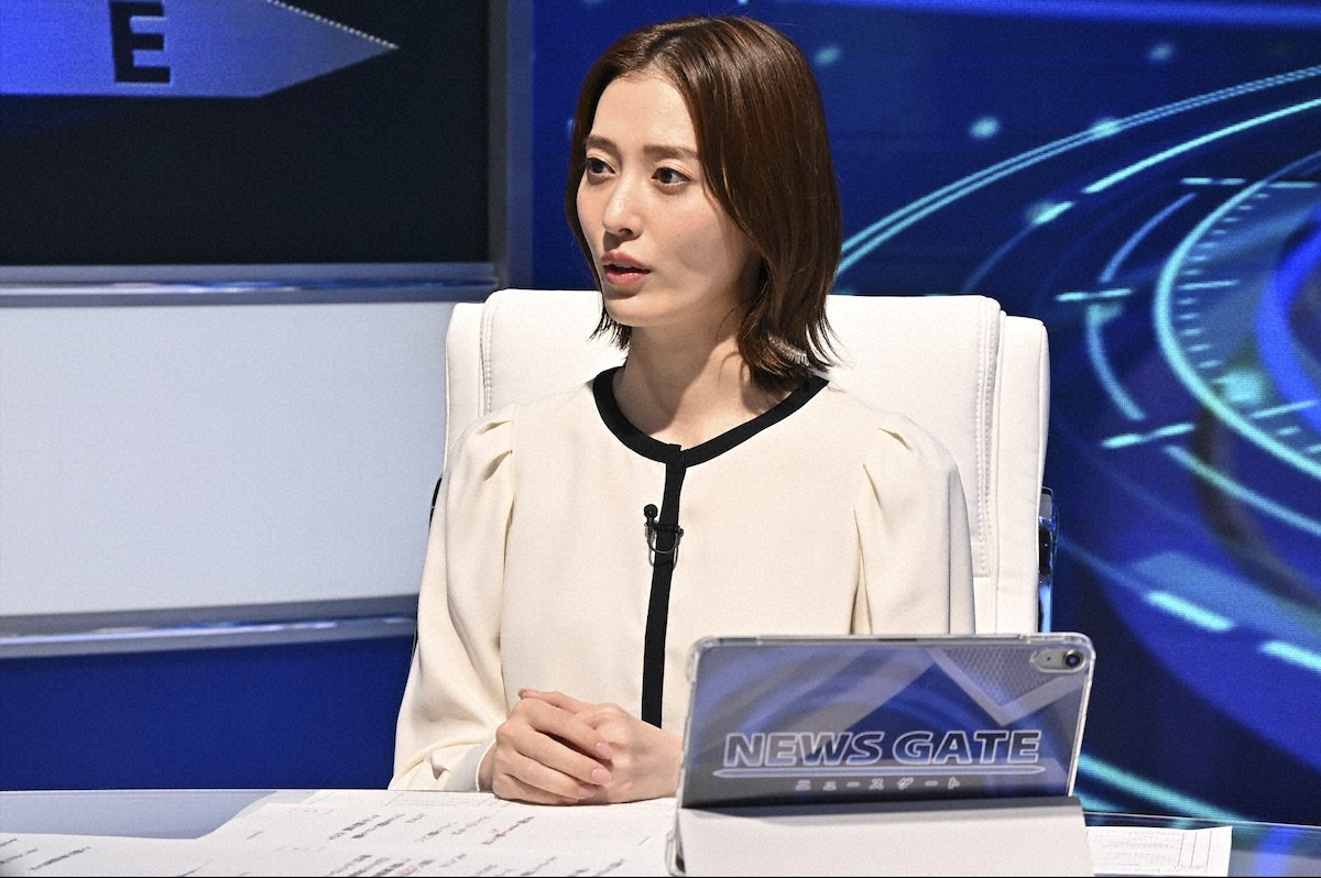 『キャスター』“進藤”阿部寛、“国定”高橋英樹に怒りの宣戦布告　その理由に騒然「極悪人」「かなりヤバい」（ネタバレあり）