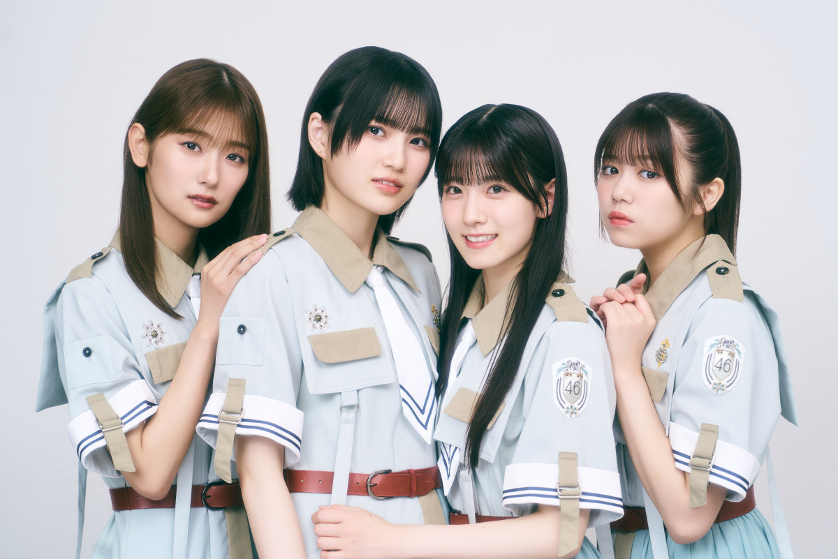 (左から)櫻坂46・井上梨名、的野美青、石森璃花、武元唯衣