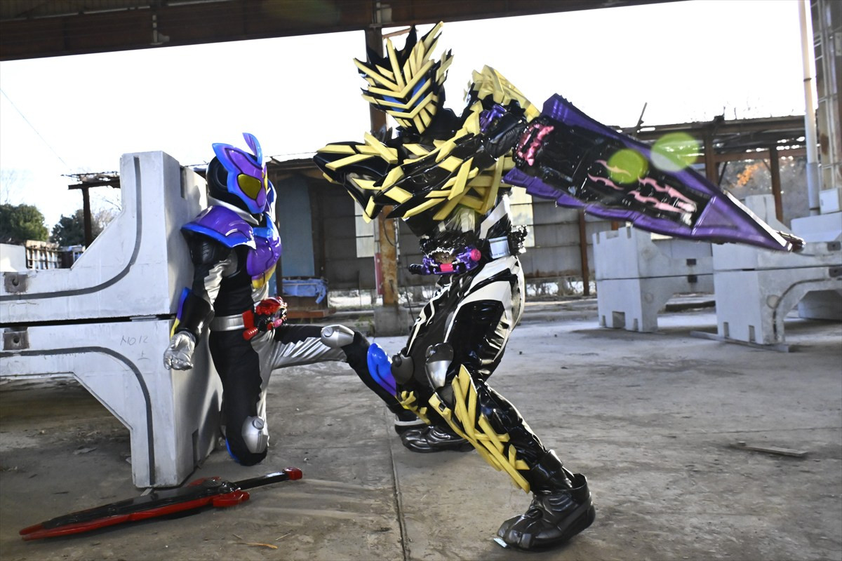 『仮面ライダーガヴ』第38話「憎しみの向こう側」、全てを捨てて復讐に燃えるジープとショウマの激闘