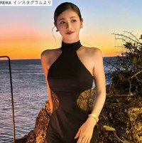 REIKA、ソロショット　※「REIKA」インスタグラム