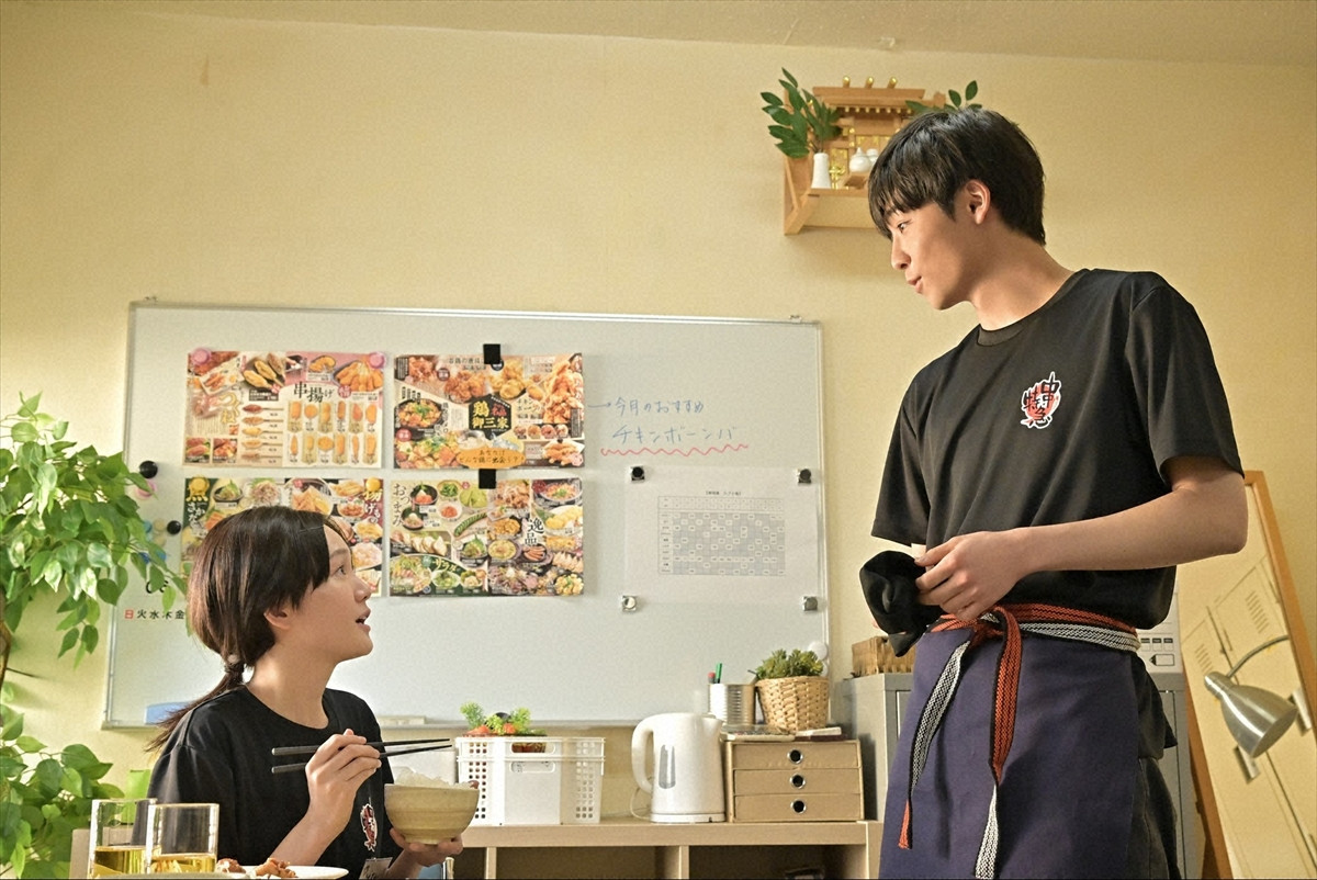 尾碕真花×松本怜生『シンデレラ クロゼット』今夜スタート！　おしゃれと無縁な春香、“超絶美女”光と運命の出会い