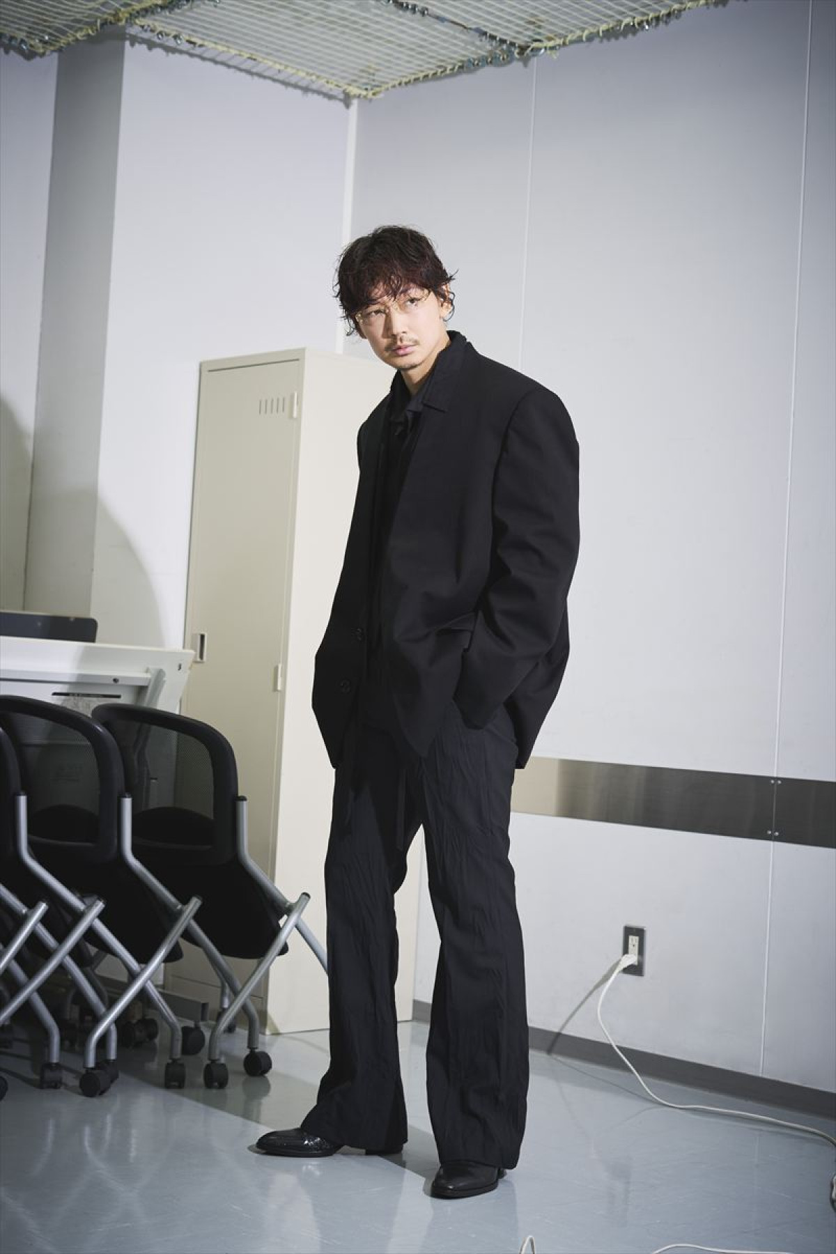 「見る人が変われば、全て変わってしまう」綾野剛、“真実の多面性”に挑んだ最新作で魅せた新境地