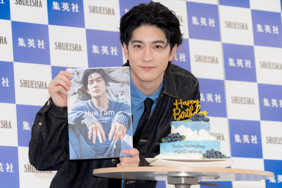Hey! Say! JUMP・中島裕翔、1st写真集『Hue I am』取材会に登場