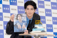 Hey! Say! JUMP・中島裕翔、1st写真集『Hue I am』取材会に登場