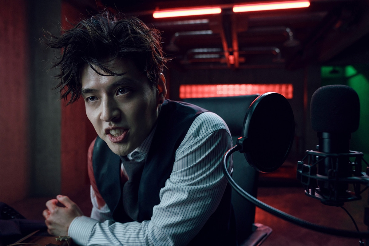 『イカゲーム』カン・ハヌル主演『殺人配信』、事件の真相をリアルタイム配信で追う！ 緊張感MAXの場面写真＆メッセージ動画到着