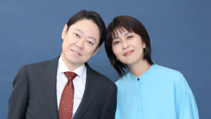 （左から）阿部サダヲ、松たか子