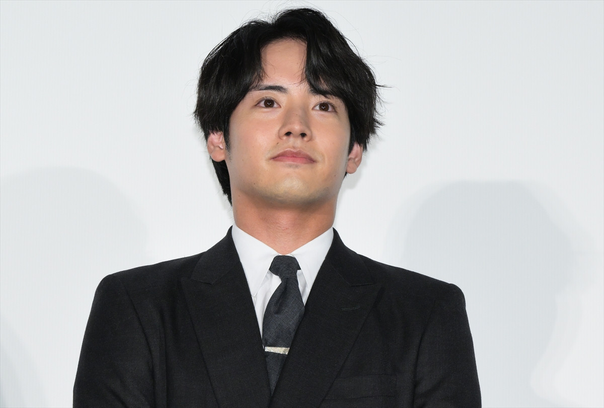 菅野美穂＆赤楚衛二、まさかの結末の怖い話を語る「気持ち悪い色の蛾が」「家から生臭い匂いが…」
