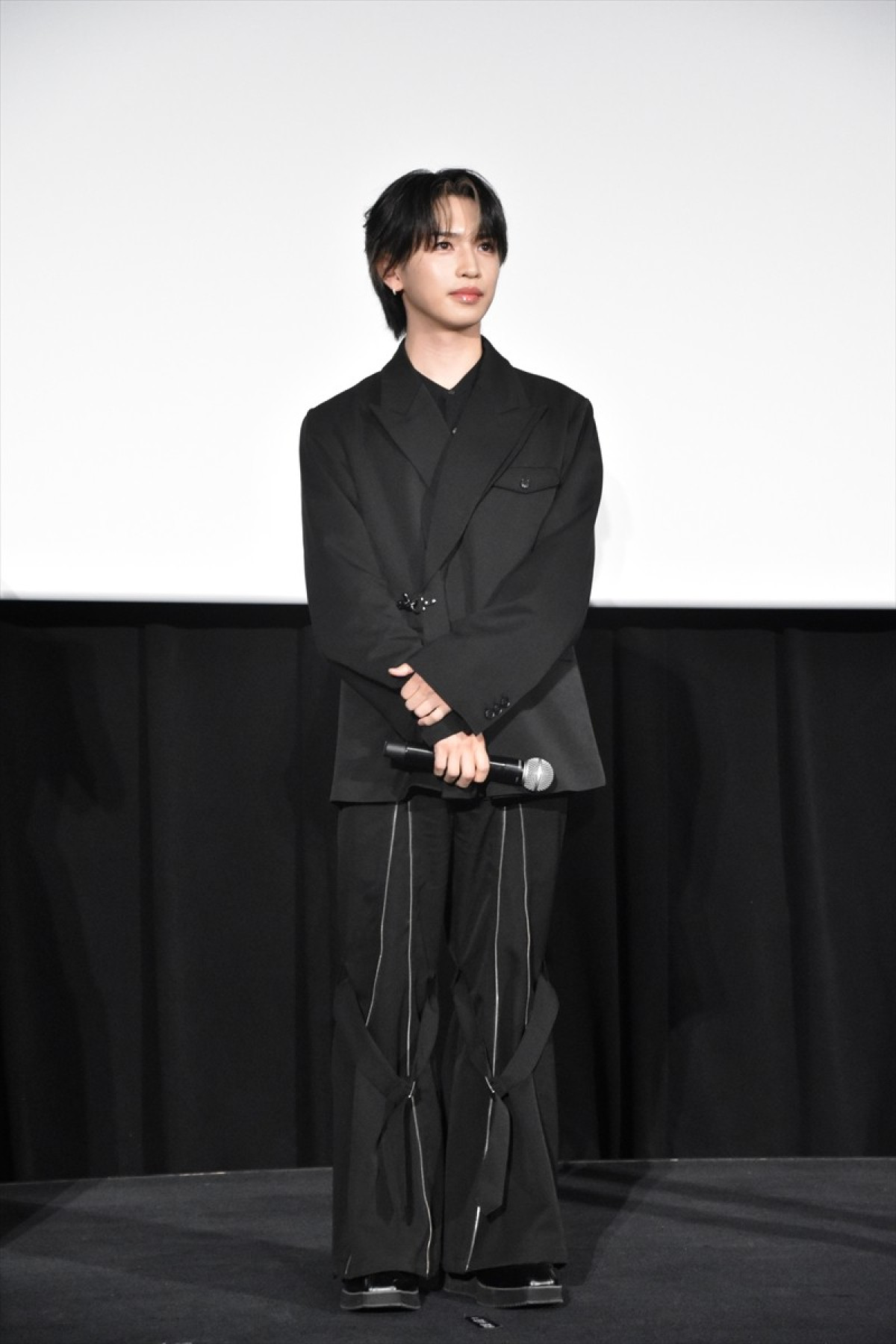 岩橋玄樹、初出演映画で泥だらけ…本番5分前に英語セリフ変更も「いい経験になりました」