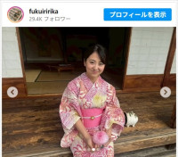 福井梨莉華の夏らしい浴衣ショット　※「福井梨莉華」インスタグラム