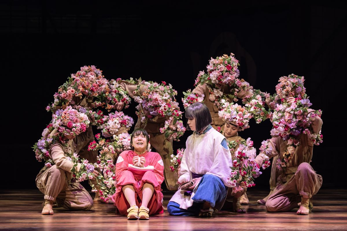 『千と千尋の神隠し』ソウル公演の“千尋役”は上白石萌音＆川栄李奈に決定！　韓国版メインビジュアル解禁