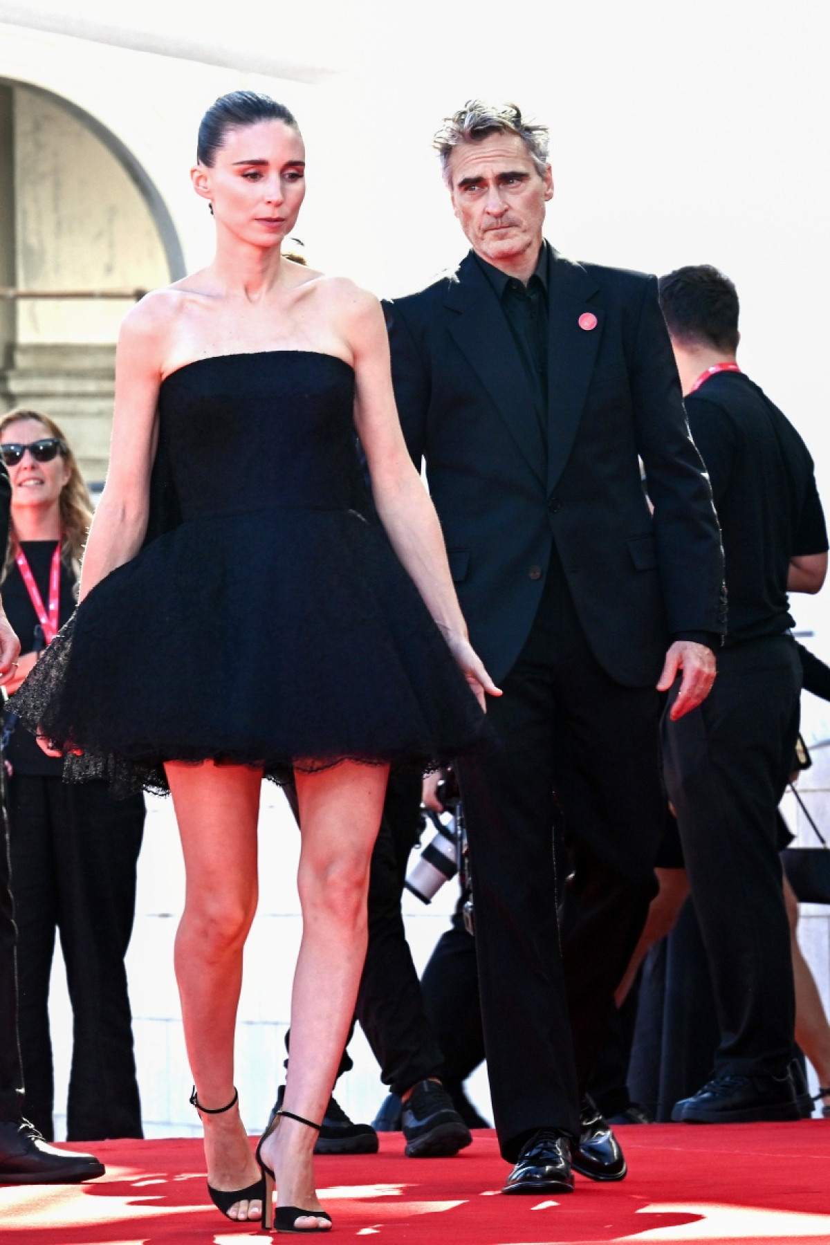 私生活極秘のホアキン・フェニックス＆ルーニー・マーラが珍しく夫婦でレッドカーペットに