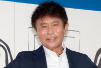 浜田雅功、浜田雅功展「空を横切る飛行雲」開会セレモニーに登場