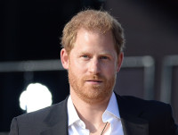 ヘンリー王子の慈善団体、アフリカの政府から「違法行為」を告発され関係の即位終了を言い渡される