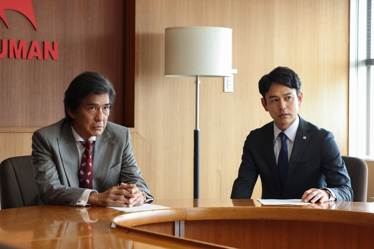 『ザ・ロイヤルファミリー』第2話 “栗須”妻夫木聡、優秀な調教師“広中”安藤政信と対面