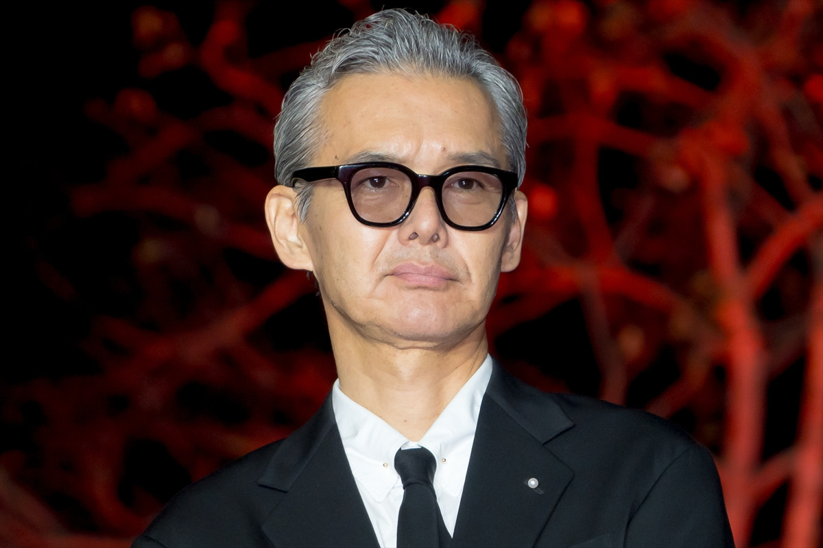 渡部篤郎、舞台挨拶で涙　佐藤二朗「いきなり泣き出すからびっくりしちゃった」