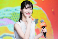 浜辺美波、「キリングッドエール発表会」に登場