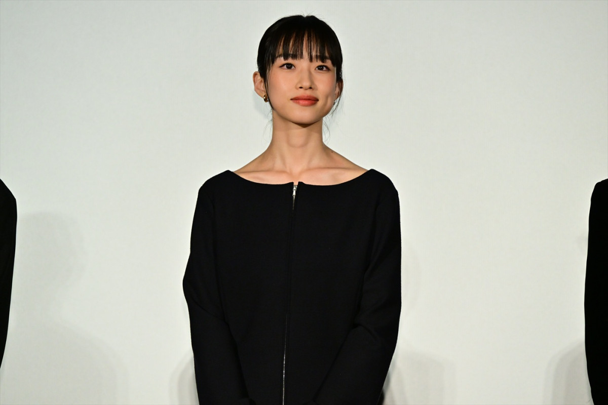 河合優実、ロカルノ国際映画祭最高賞に涙？　シム・ウンギョンが明かす　映画『旅と日々』ジャパンプレミア
