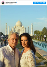 夫マイケル・ダグラスとの結婚25周年に投稿した思い出写真　※「キャサリン・ゼタ＝ジョーンズ」インスタグラム