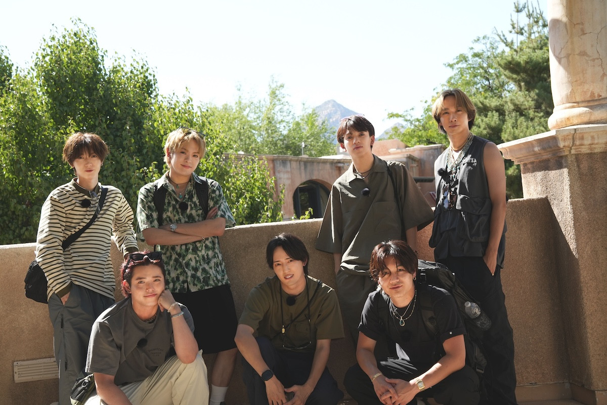 Travis Japan、“思い出の地”アメリカへ！　7人の貴重な夏休みを追う旅番組、ディズニープラスで来年配信