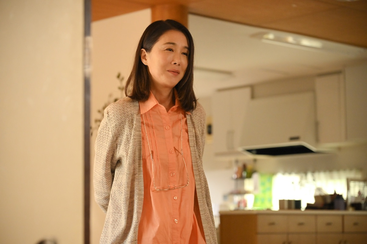 『フェイクマミー』第6話 “薫”波瑠、母に付き添って病院へ　思いがけない人物と出くわす