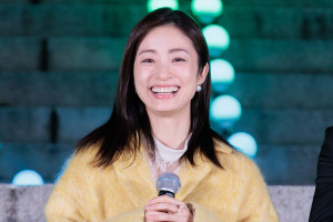 上戸彩、映画『ズートピア２』 ZOOJOJI大ヒット祈願イベントに登場