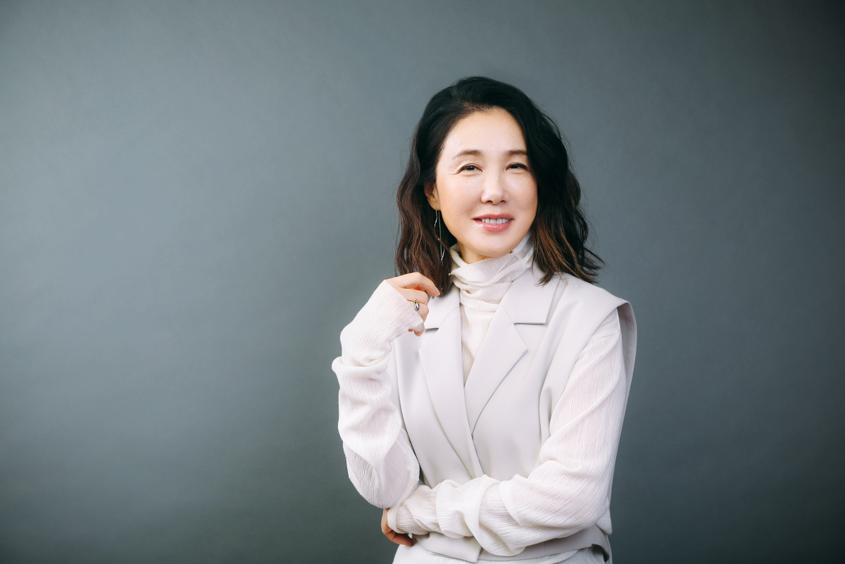 筒井真理子、生きづらさを抱える主人公の「人を信じる力」に共鳴　【主演映画『もういちどみつめる』インタビュー】