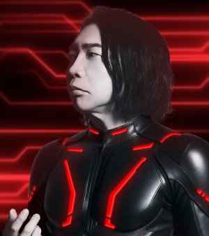 映画『トロン：アレス』でアレス役の日本版声優を務めた諏訪部順一