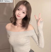 聖菜、ソロショット　※「聖菜」TikTok