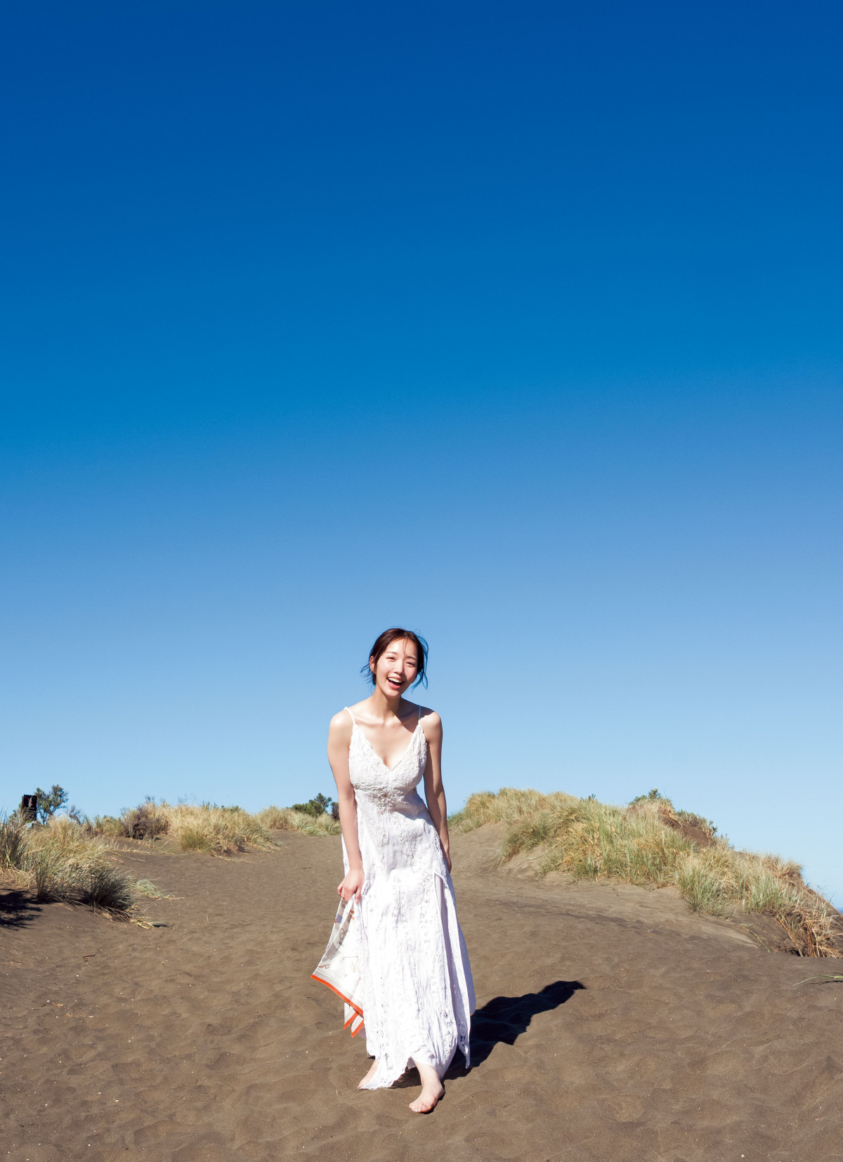 『日テレNEWS24』癒し系アナ、抜群スタイルで魅せる！　1st写真集発売も決定