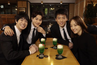 ドラマ『再会～Silent Truth～』キャスト集合ショット