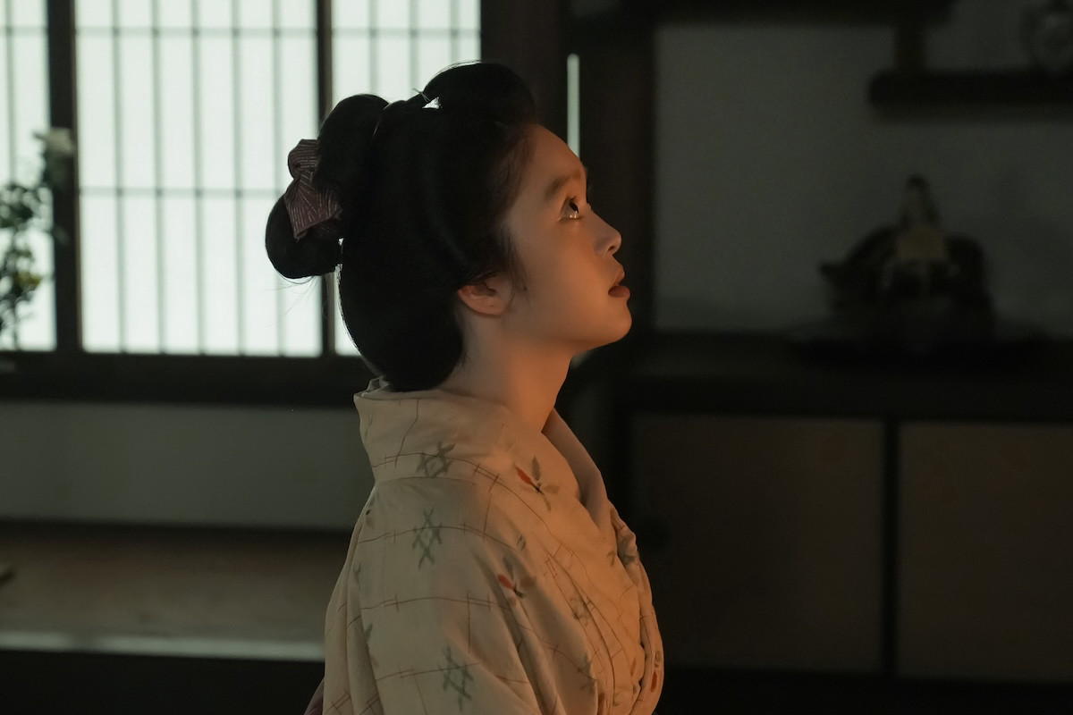 明日の『ばけばけ』“トキ”高石あかり、“ヘブン”トミー・バストウに怪談好きを打ち明けるべきか悩んでしまう