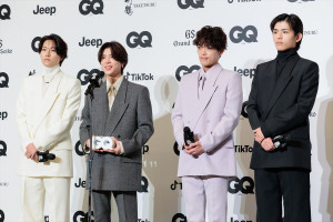 「GQ MEN OF THE YEAR 2025／20th Anniversary」フォトコールに登壇したtimelesz