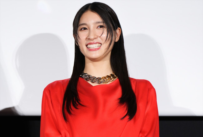 土屋太鳳、『ワーナー・ブラザース映画ファンフェスティバル・グランドフィナーレ』に登場