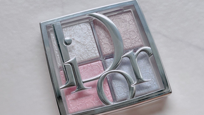 元CAが実際に使って厳選！　2025年“ベストコスメ”まとめ＜実物レポ＞