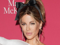 ケイト・ベッキンセイル、“透け透け”なショッピング姿がキャッチされる