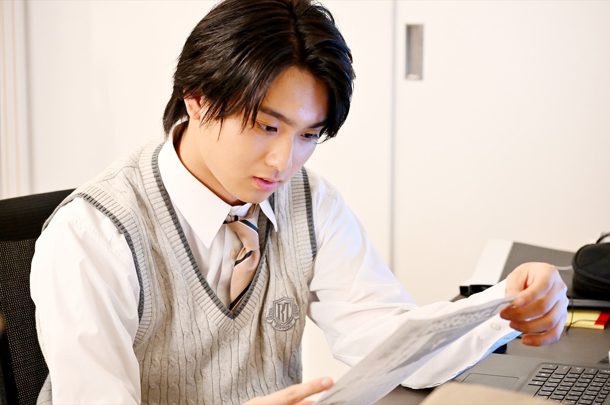 奥平大兼、松坂桃李との1対1の芝居で肌で感じるものとは？『御上先生』で日曜劇場初出演