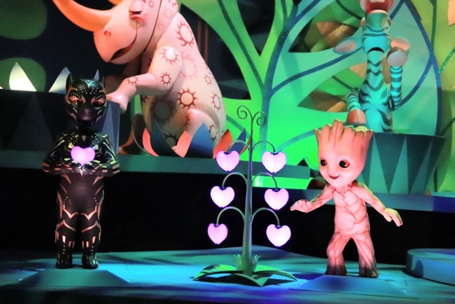 ディズニー フィギュア イッツ・ア・スモールワールド with グルート