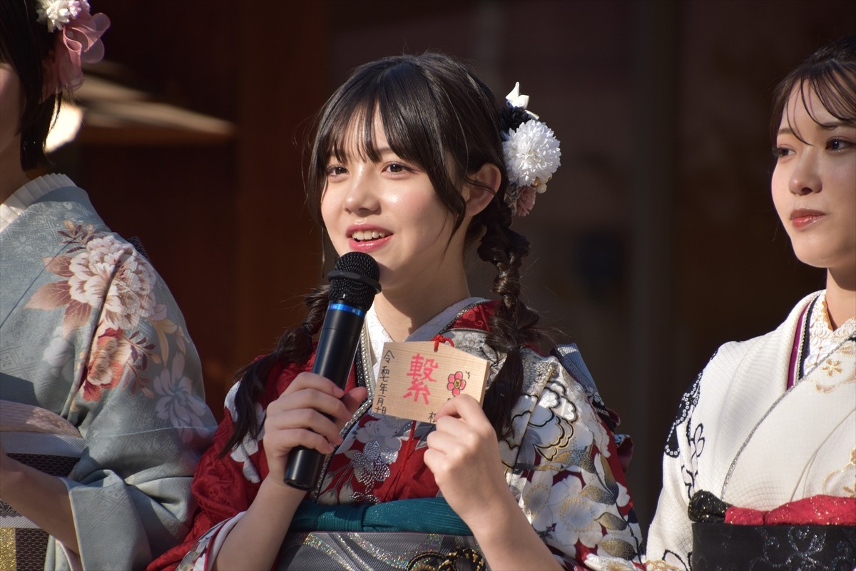 高石あかり、4日に1回のコンビニスイーツがご褒美　2025年は「華を咲かせる年」に