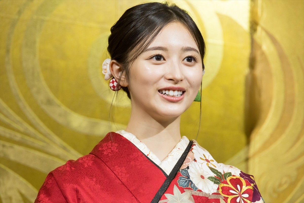 乃木坂46・筒井あやめ＆井上和が2人で成人式「私たちは“にょろにょろ世代”です！」