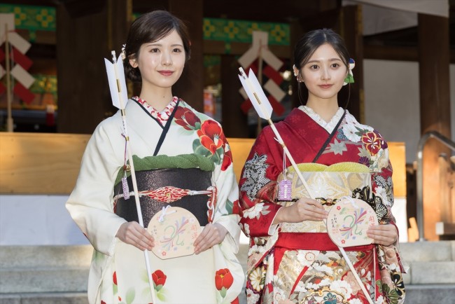 写真）乃木坂46・筒井あやめ＆井上和が2人で成人式「私たちは