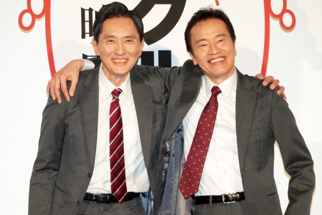 『劇映画 孤独のグルメ』公開後舞台挨拶の様子(左から)松重豊、遠藤憲一