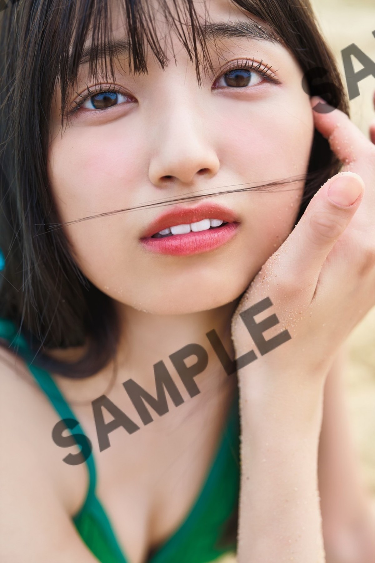 乃木坂46・五百城茉央1st写真集『未来の作り方』封入特典ポストカード第5弾ビジュアル