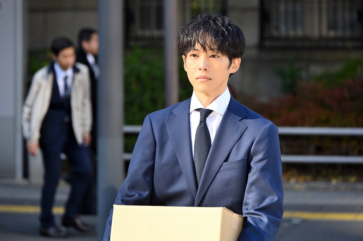 松坂桃李、エリート文科省官僚役で日本の教育現場に切り込む！『御上先生』今夜スタート