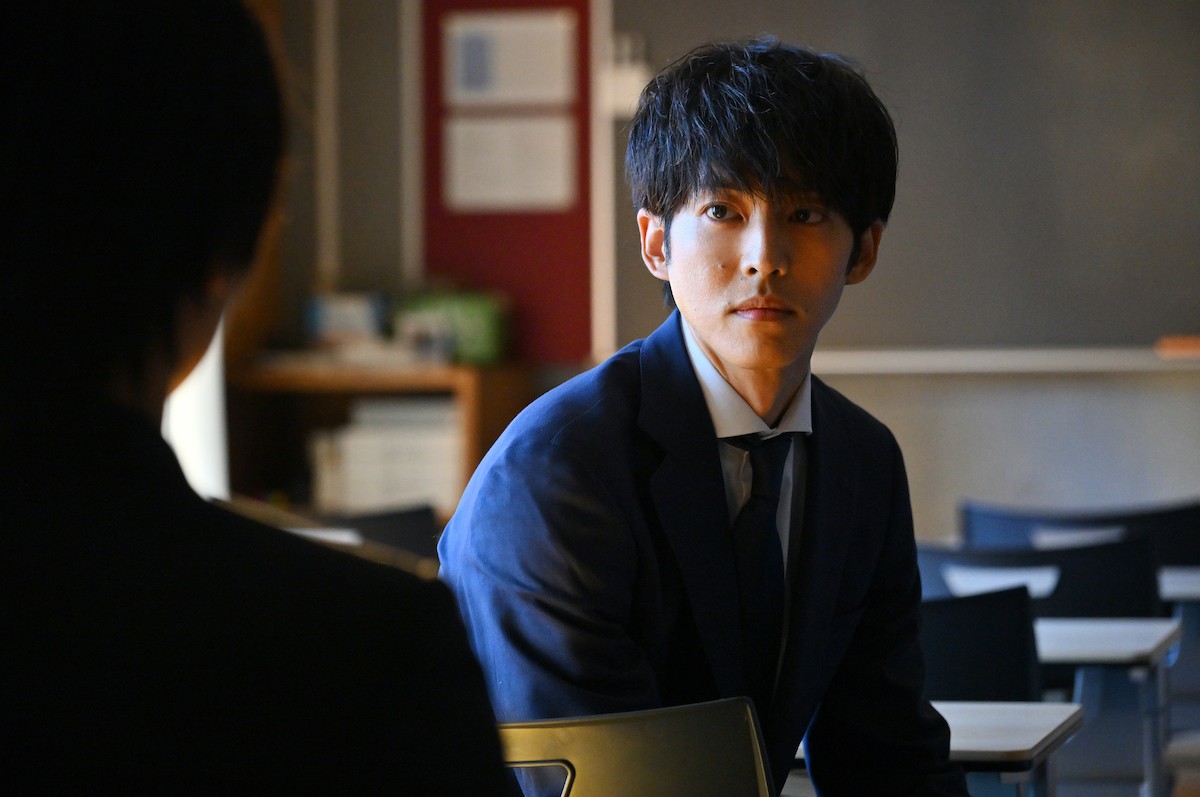 『御上先生』初回　開始直後に重大事件発生　視聴者動揺「すごい始まり方…」（ネタバレあり）