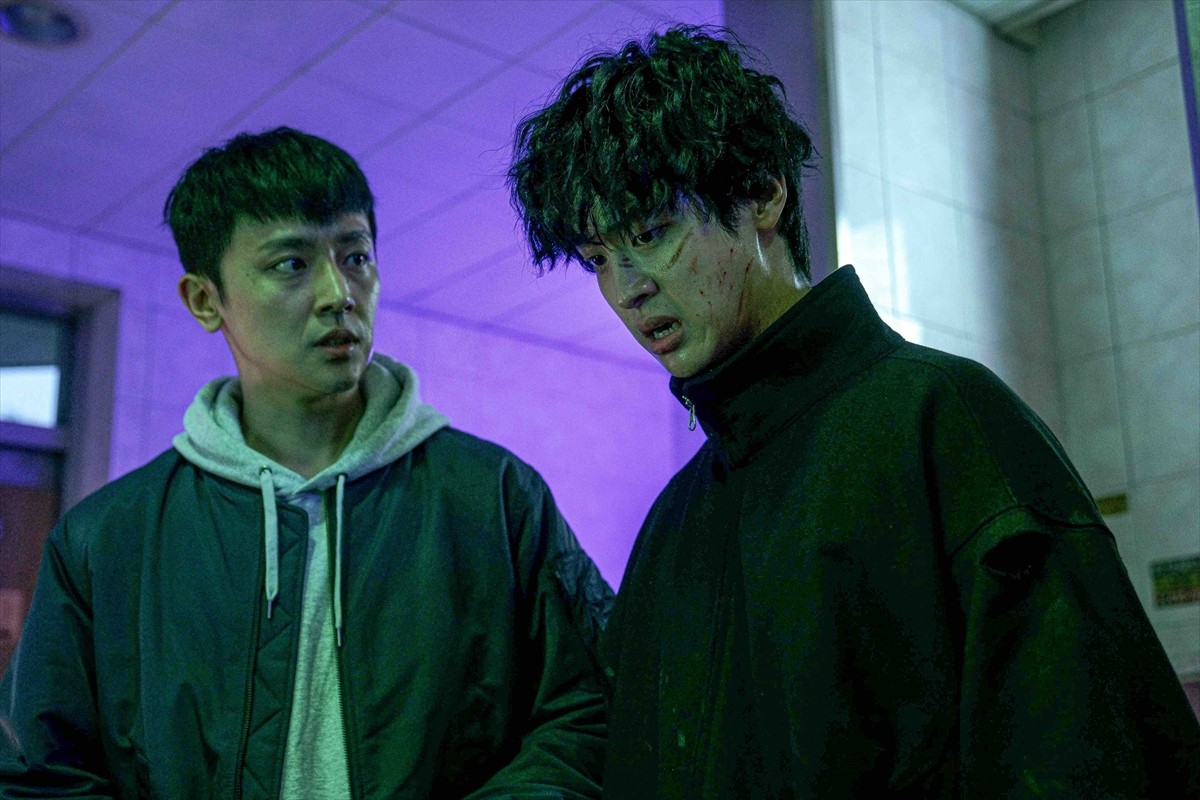 狂ってるのは殺人鬼の顔を持つ刑事か？刑事の顔を持つ殺人鬼か？　『デビルズ・ゲーム』場面写真解禁
