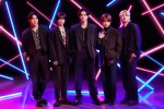 KEY TO LIT（キテレツ）　（左から）佐々木大光、井上瑞稀、岩﨑大昇、中村嶺亜、猪狩蒼弥