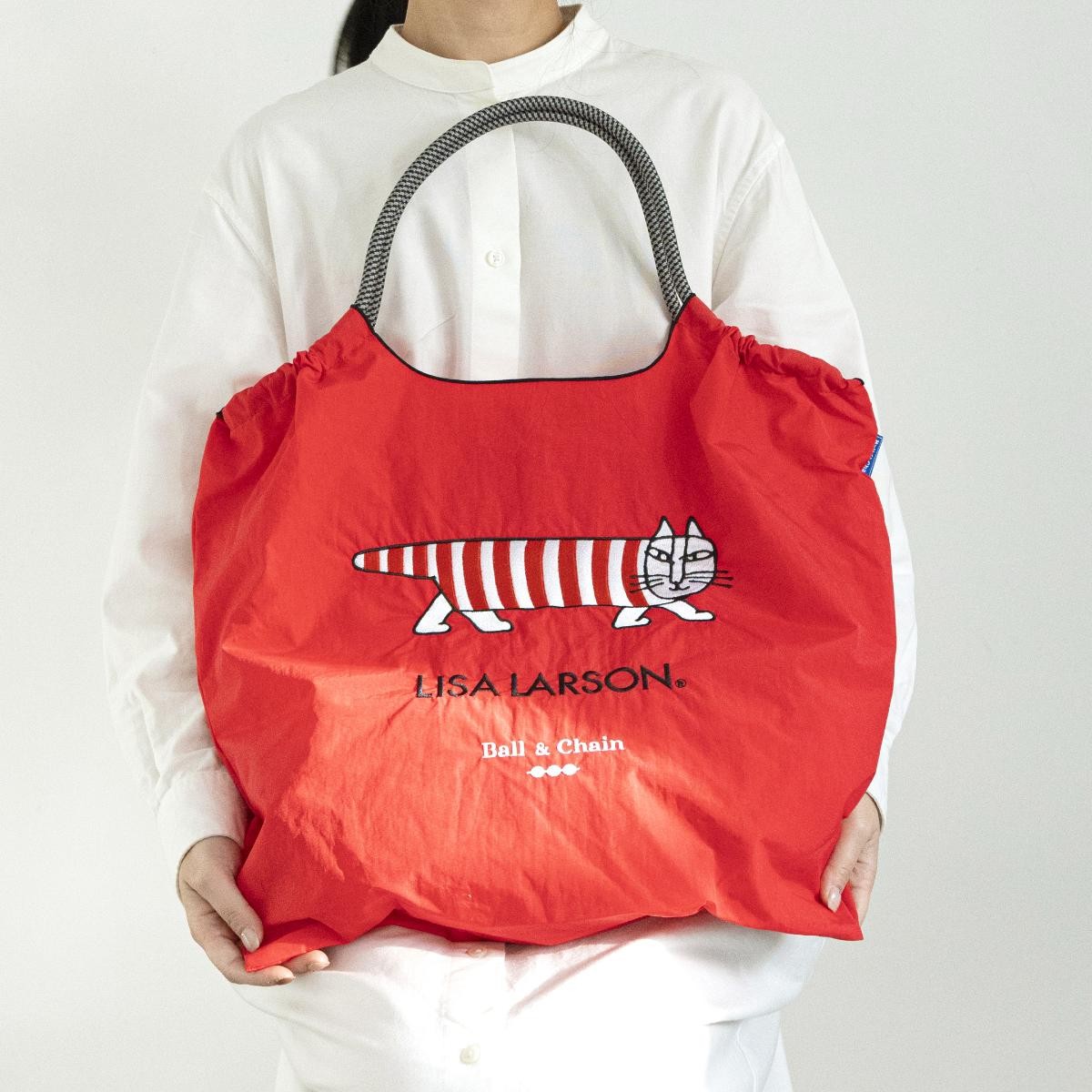リサ・ラーソン“くるっとまとまる”エコバッグ登場！　マイキーの刺しゅうをあしらった全3色