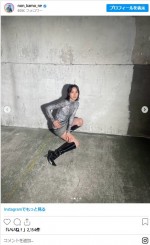 のん、スタイリッシュなミニスカ＆ロングブーツ姿　※「のん」インスタグラム